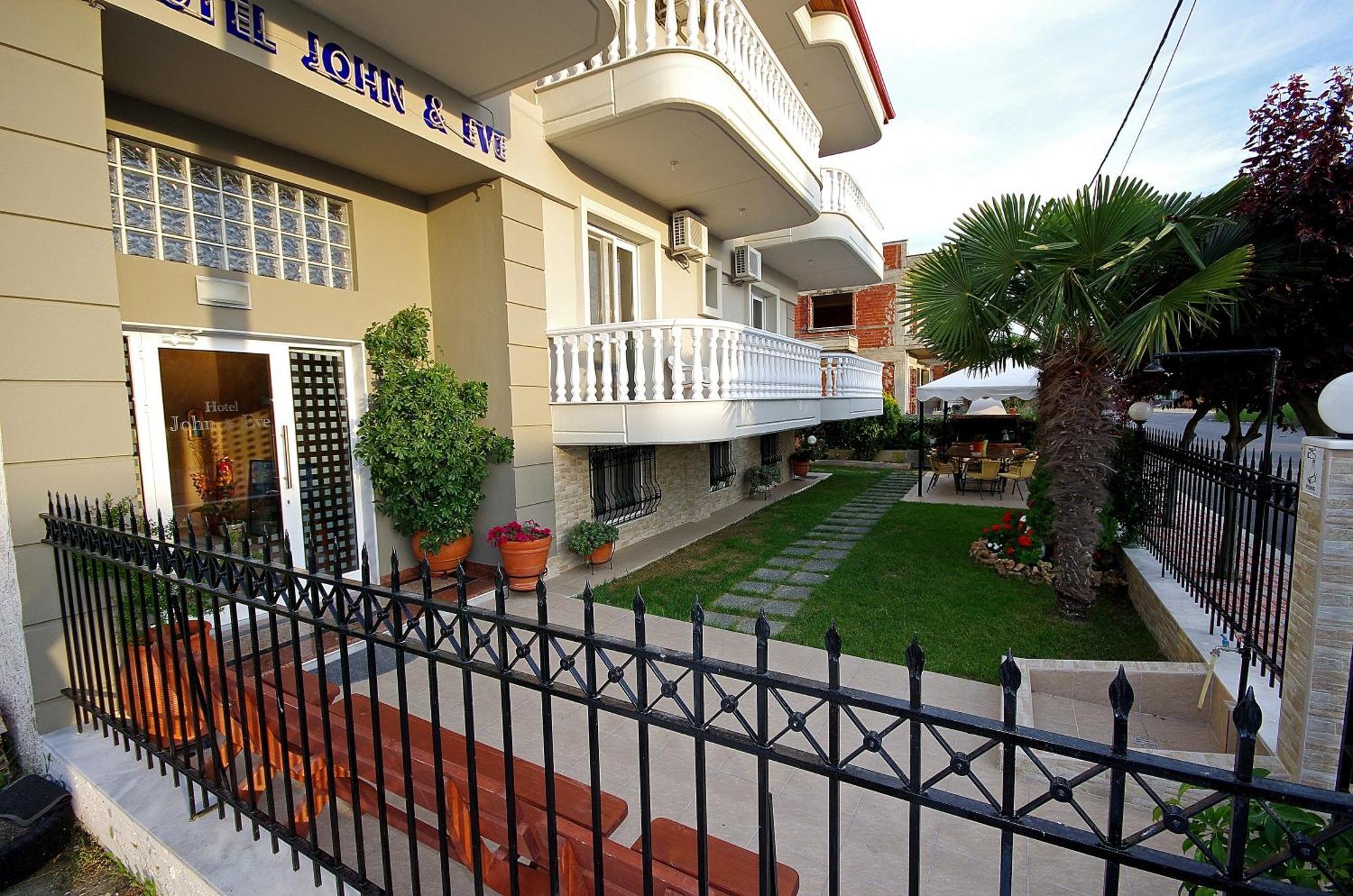 John & Eve Hotel Paralía 외부 사진