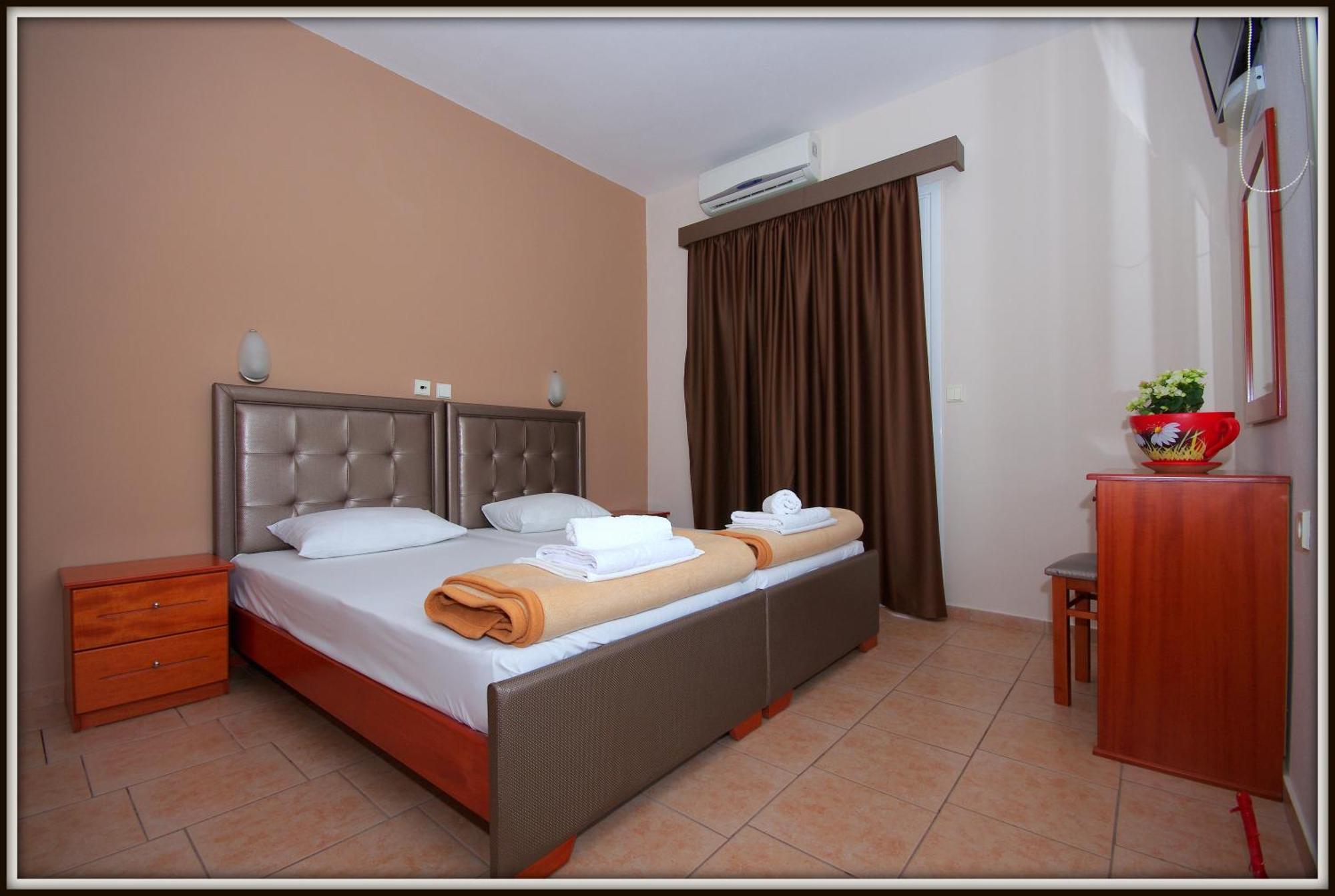 John & Eve Hotel Paralía 객실 사진