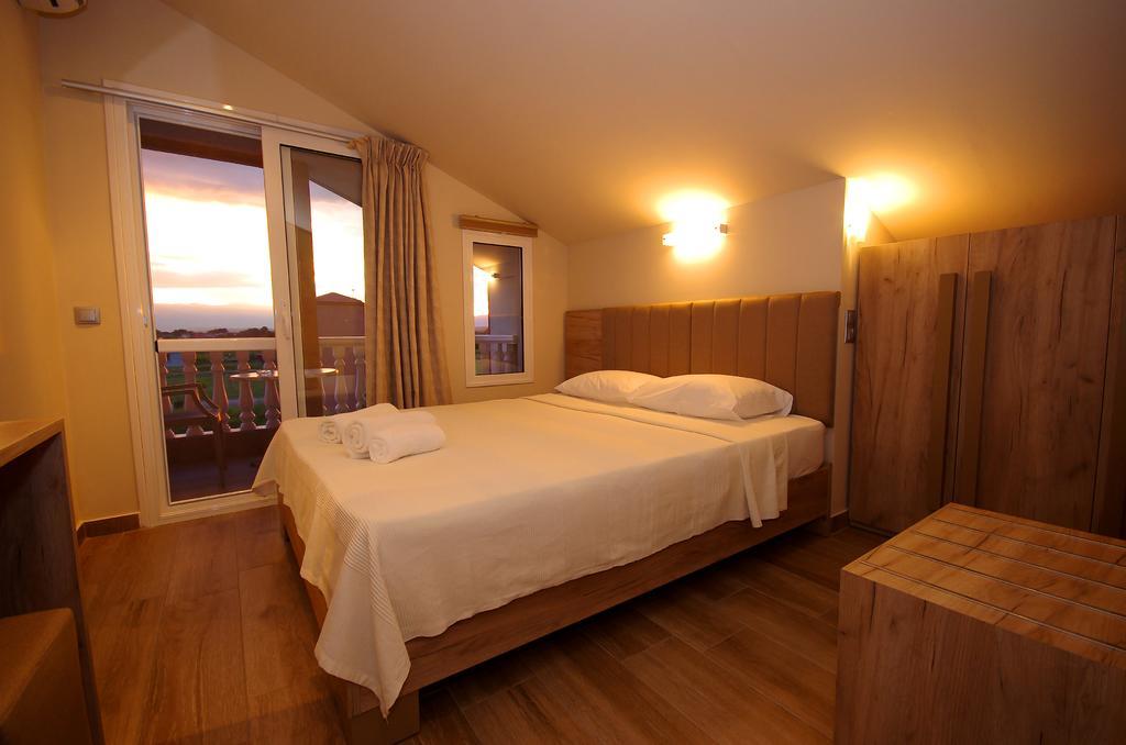 John & Eve Hotel Paralía 외부 사진