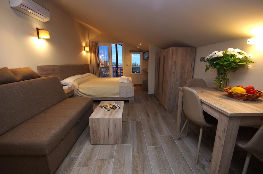 John & Eve Hotel Paralía 외부 사진