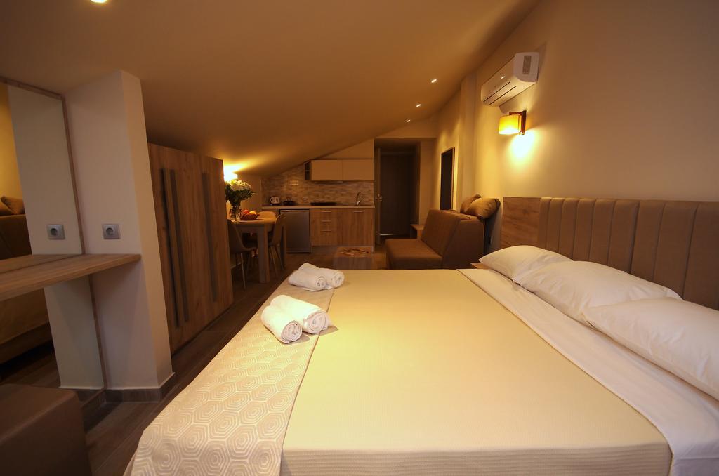 John & Eve Hotel Paralía 외부 사진