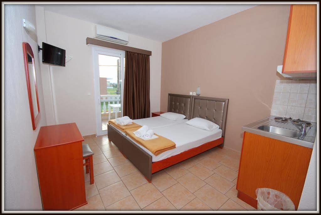 John & Eve Hotel Paralía 외부 사진