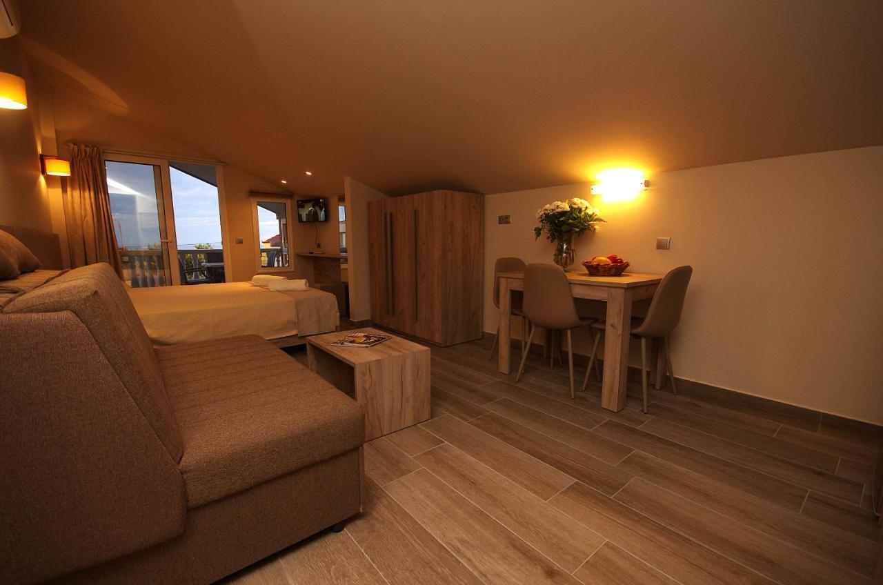 John & Eve Hotel Paralía 외부 사진